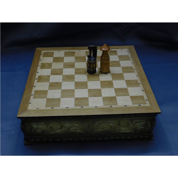 Vintage 12" x 12" Wood Chess Set Complete 3-3.5" Pieces