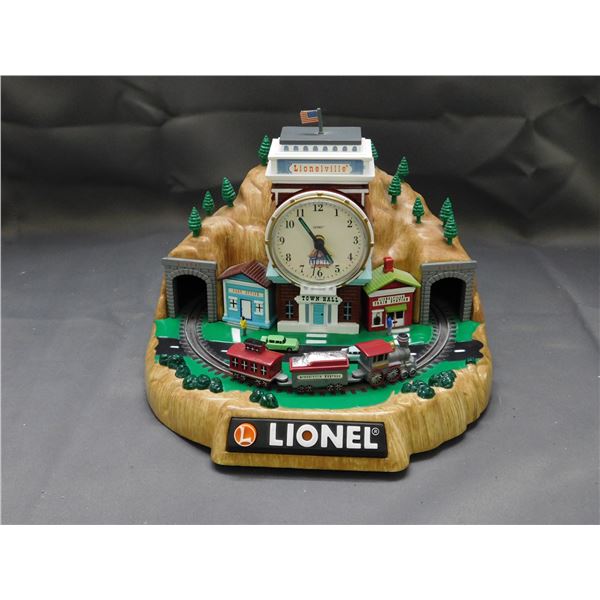 Lionel Plastic Train Alarm Clock *ticks, train doesnt work*