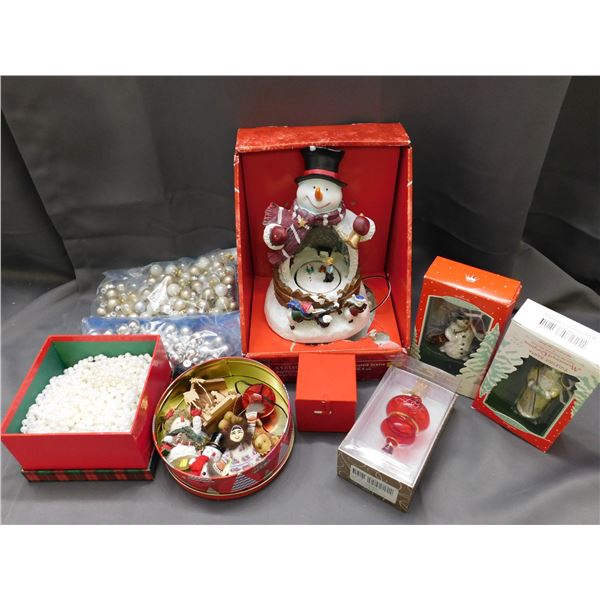 Lot of Assorted Christmas Holiday Decorations, Ornaments, Baubles, Home Accents LED Frosty
