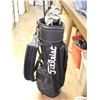 Image 6 : FULL Golf Set, 3 Hogan Driver, 1 Putter, 1-9 Clubs, Carry Case, Golf Balls, Tees, Titlest, Socks