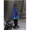 Image 1 : Modern Lava Lamp with Motion Glitter Blue, Purple, Pink