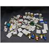 Image 1 : Lot of LEGO Hospital 5 Figures + Parts Pieces