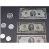 Image 4 : Lot of Vintage US Money x4 $2 Bills, 1 Silver 50c Piece