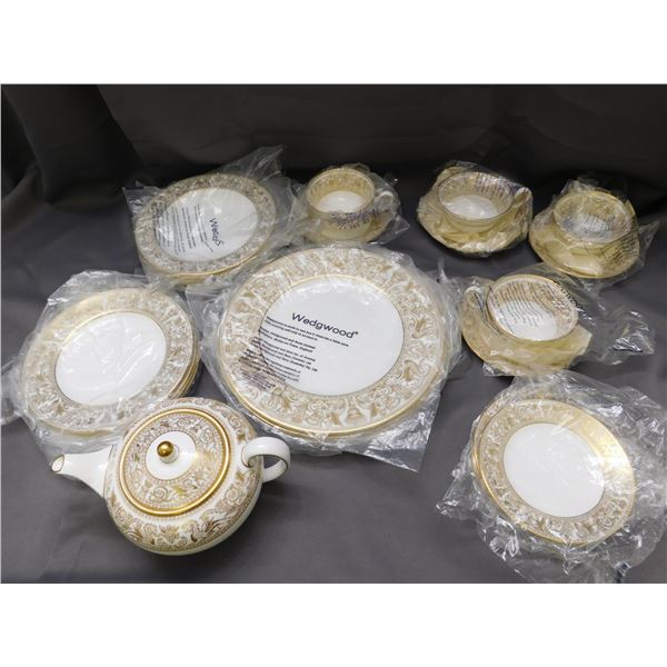 4-Place Setting Wedgwood Gold Florentine Tea Cups and Saucers, Bread, Lunch, Dinner, Salad, Tea Pot