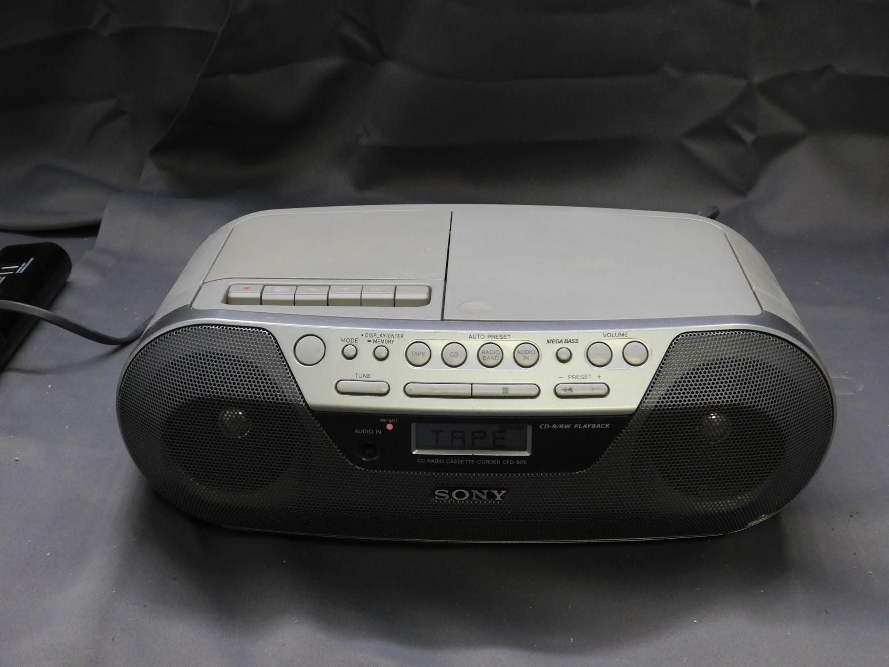 SONY AM FM Radio / CD Player CFD-S05