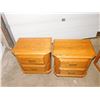Image 2 : Pair of Oak Bedside Tables