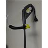 Image 4 : Yardworks 2" Weed Wacker Electric Trimmer Edger