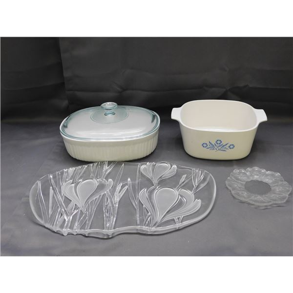 Lot of 4 Corning Ware 3L Cooking Dish, Glass Floral Serving Trays, Corning ware 2.3L Baking Dish w