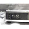 Image 2 : Sony Solid State Digimatic Alarm Flip-Clock Radio Model TFM-C590W