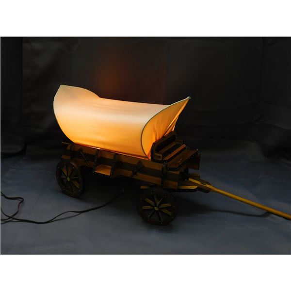 Wooden Folk Carriage / Wagon Lamp *works*