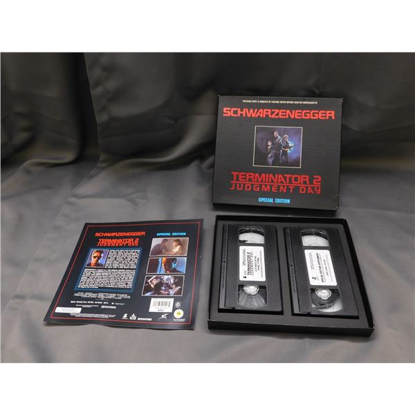 Schwarzenegger Terminator 2 Judgement Day Special Edition VHS Box Set
