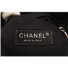 Image 8 : Chanel Gray Fabric X Nylon Bubble Shoulder Bag