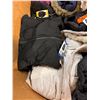 Image 8 : Pallet #103 - 25/PCS Costco Jackets
