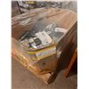 Image 1 : Pallet #107 - 100/PCS Costco Clothes