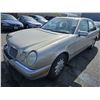 Image 1 : 1997 Mercedes-Benz E-Class