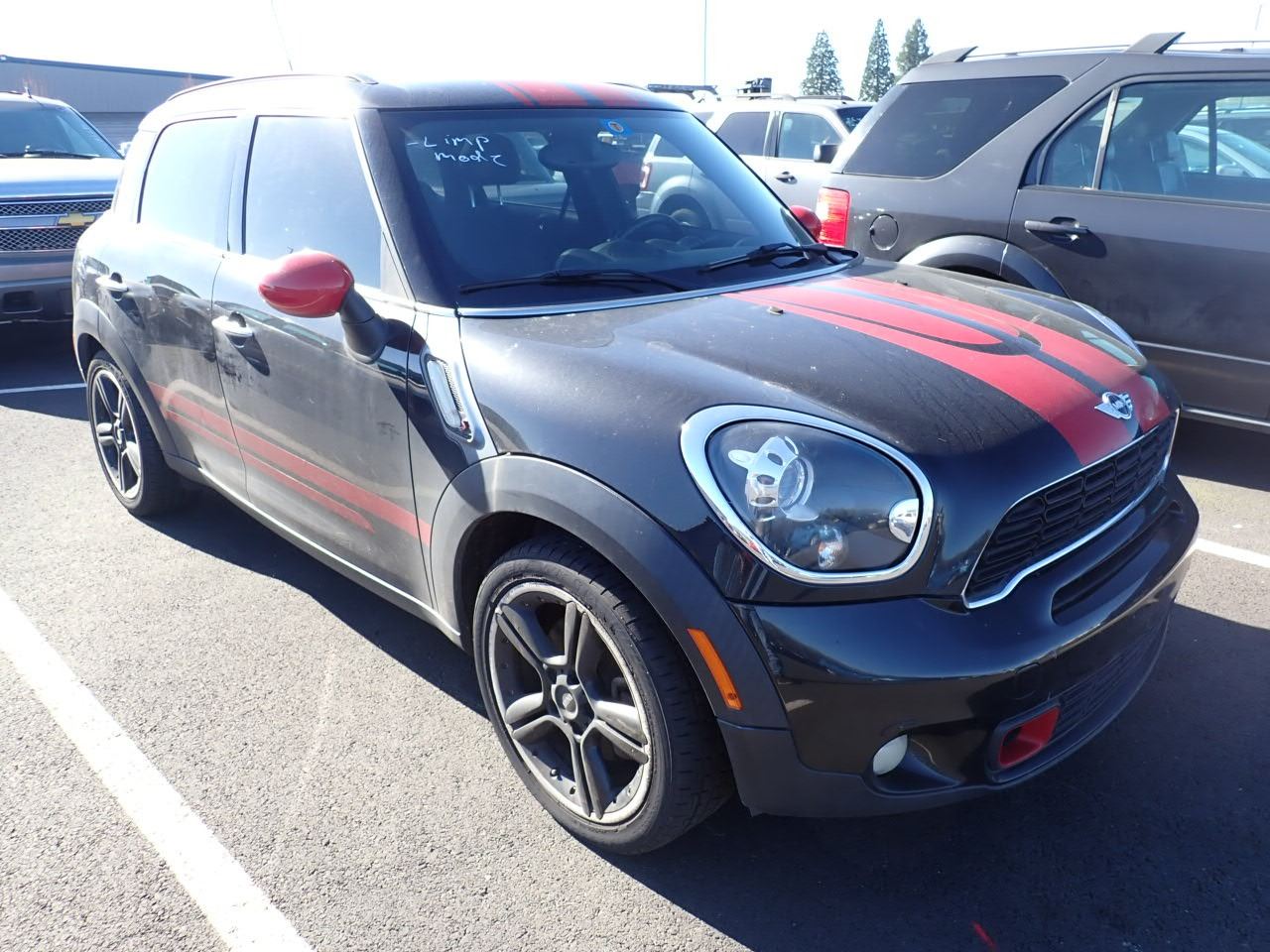 2012 Mini Cooper S Countryman RUNS WITH MECHANICAL PROBLEMS Speeds