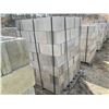 Image 5 : 8" STANDARD CONCRETE BLOCKS