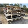 Image 1 : (3) 8' PICNIC TABLES