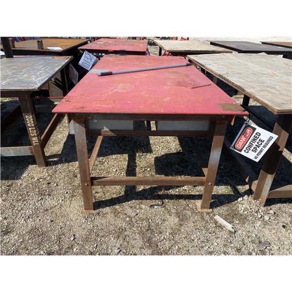 8'x4' METAL TABLE