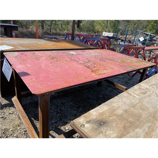 8'x4' METAL TABLE