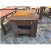 Image 2 : 8'x4' SOLID METAL TABLE