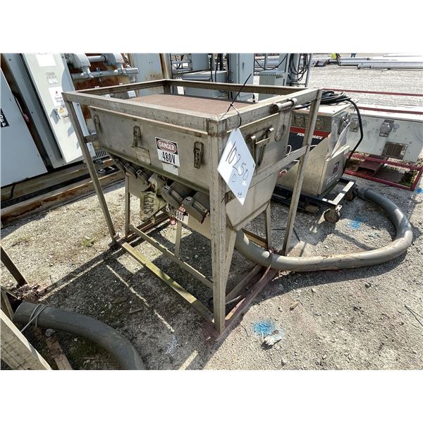 RED-D-ARC POWER DISTRIBUTION PANEL