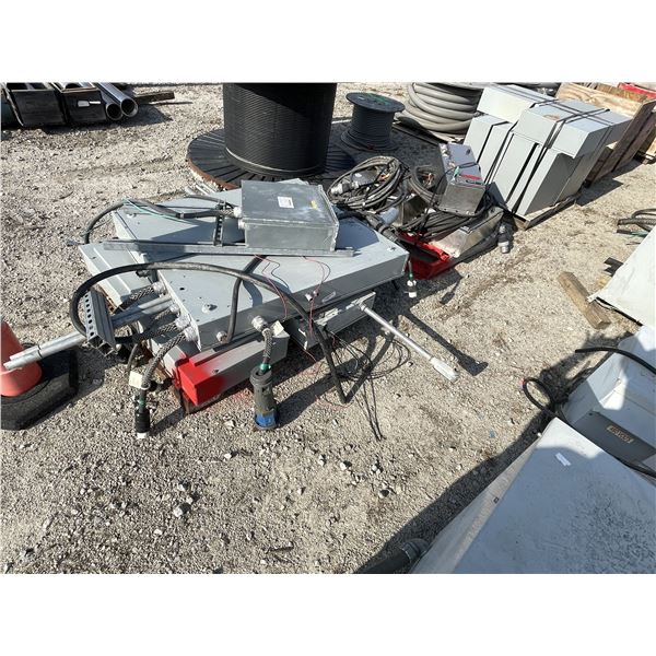 (5) DISTRIBUTION PANELS/ (4) CONTROLERS/ (11) ENCLOSURES