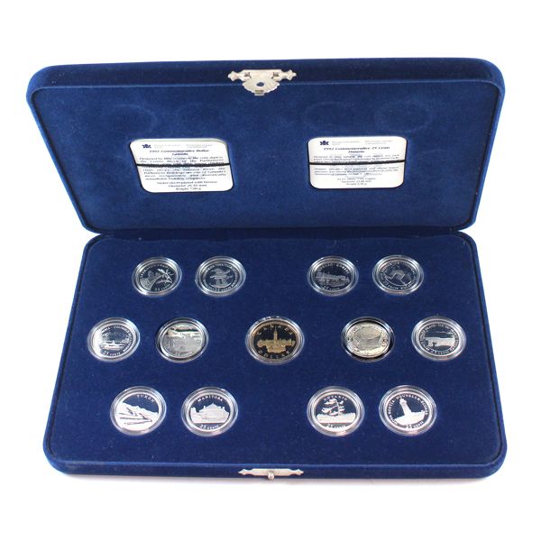 1992 125th Anniversary With 12 Commemorative Quarters & The Parliament Commemorative