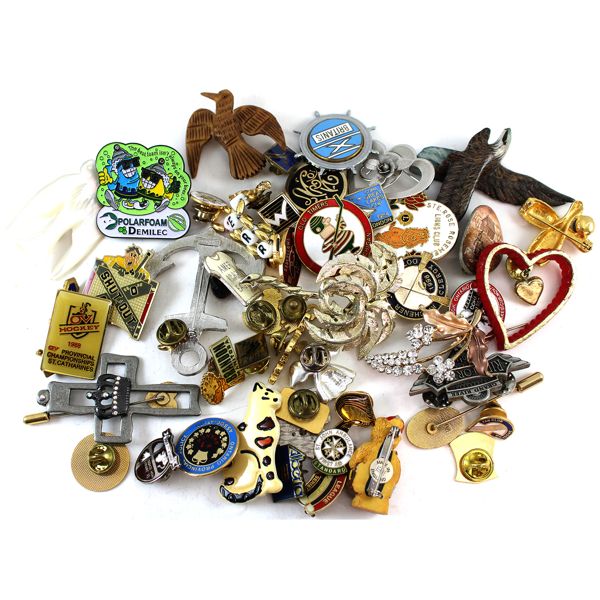 Lot of 50x Assorted Pins. 50pcs.