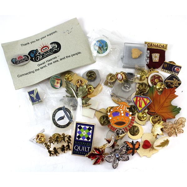 Lot of 45x Assorted Pins. 45pcs. 