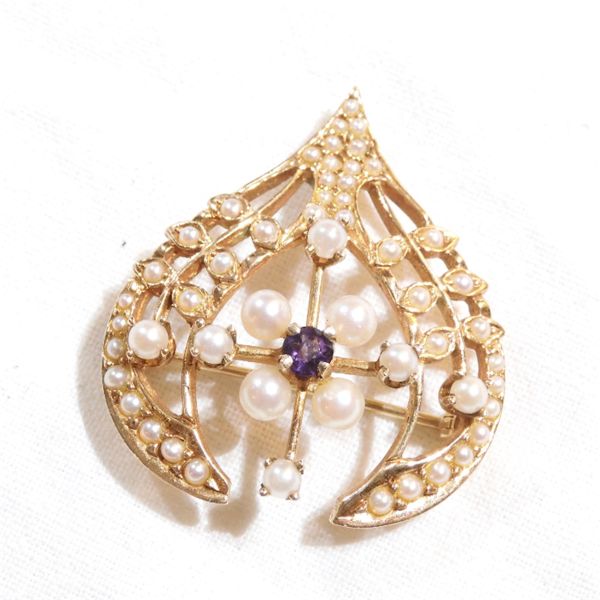 Vintage 14K Yellow Gold Amethyst & Pearl Pendant/Brooch.  Total weight of 5.8 grams. 