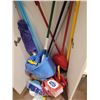 Image 4 : Cleaning Supplies C