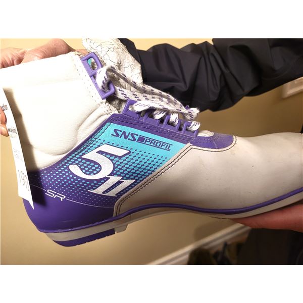 Ladies Salomon Boots A