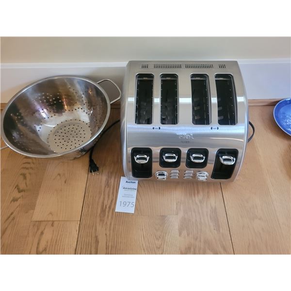 Icon Toaster, Strainer A