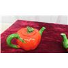 Image 3 : 2  Tomato Tea Pots