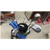 Image 8 : Push Golf Cart, 2 Golf Bags, 25 Various Golf Clubs, Right Hand, Youth + Adult Clubs