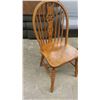 Image 2 : 4 Oak Matching Kitchen Chairs