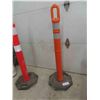 Image 3 : 4 Stand Alone Caution Markers 47" 