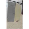 Image 2 : Paper Towel Dispenser