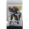 Image 2 : Autographed Wayne Gretzky Card