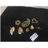 Image 1 : 8 Vintage Brooches