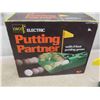 Image 2 : Patt Mosquito Free, Putting Partner with Green Putter, Balls + 3 Mosquito Torches