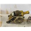 Image 2 : Cannon Look Musical Decanters with 6 Shot Glasses, Decorative Globe on Stand 