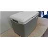 Image 2 : 12V Camping Cooler 15" x 17" x 21" 