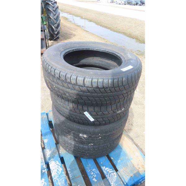 Uniroyal Tiger Paw Touring A/S 215/65R16 98H Tire - All-Season Performance For Sedans, CUVs, SUVs & Light Trucks
