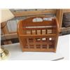 Image 2 : Magazine Rack + Table Lamp