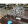 Image 1 : 24 Wine Glasses