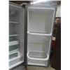 Image 10 : Whirlpool French Door Refrigerator in stainless steel with Bottom Freezer + Ice Maker