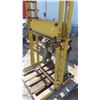 Image 2 : 25 Ton Hydraulic Press