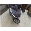 Image 6 : Baby Trend 3 Wheeled Carriage